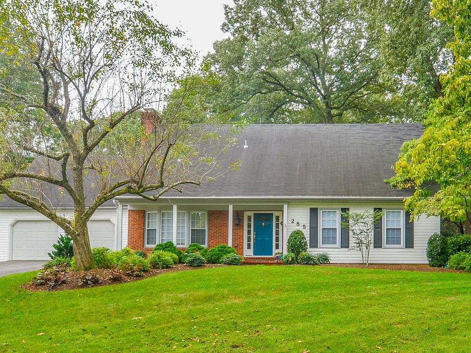 1st image of 285 Oak Ct