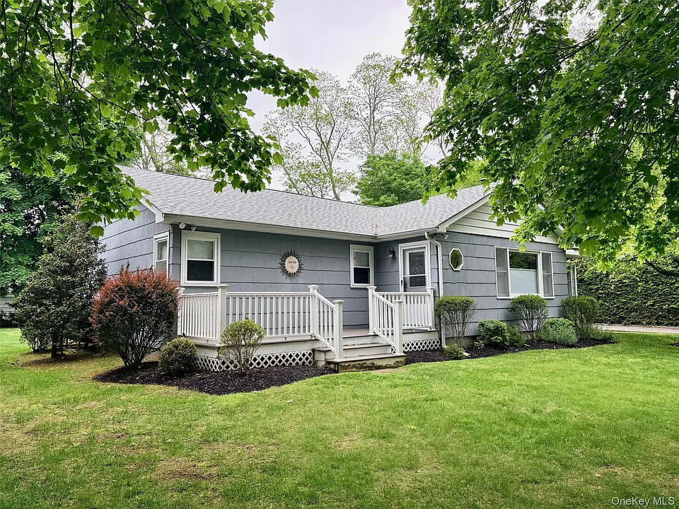 440 Longview Ln