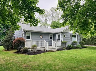 440 Longview Ln, Southold, NY 11971