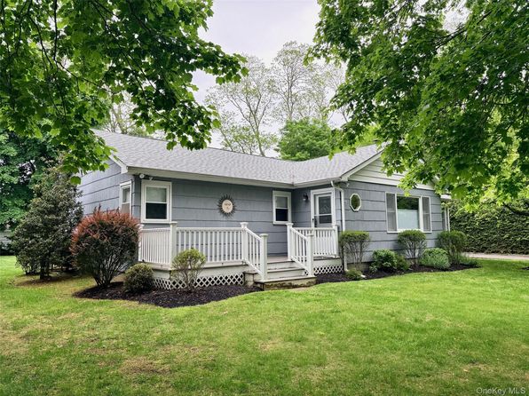 440 Longview Ln