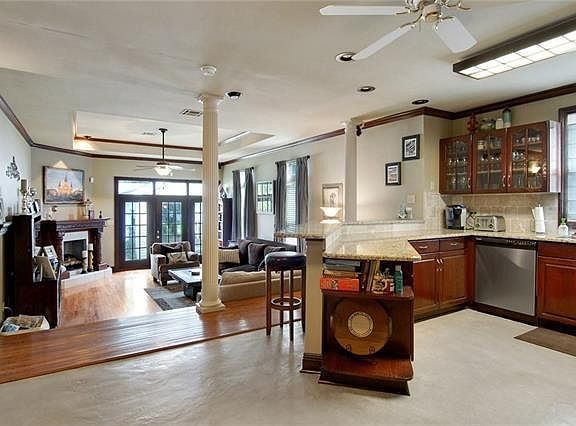 3rd image of 349 Helios Ave