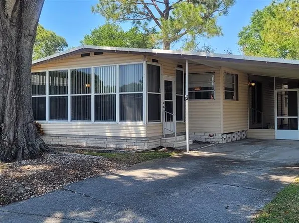 8905 Sheldon West Dr, Tampa, FL 33626