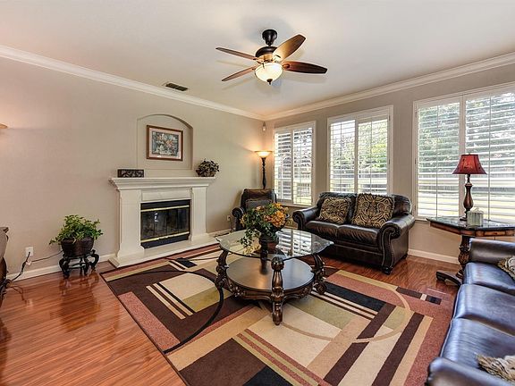 3rd image of 10070 Cristo Dr