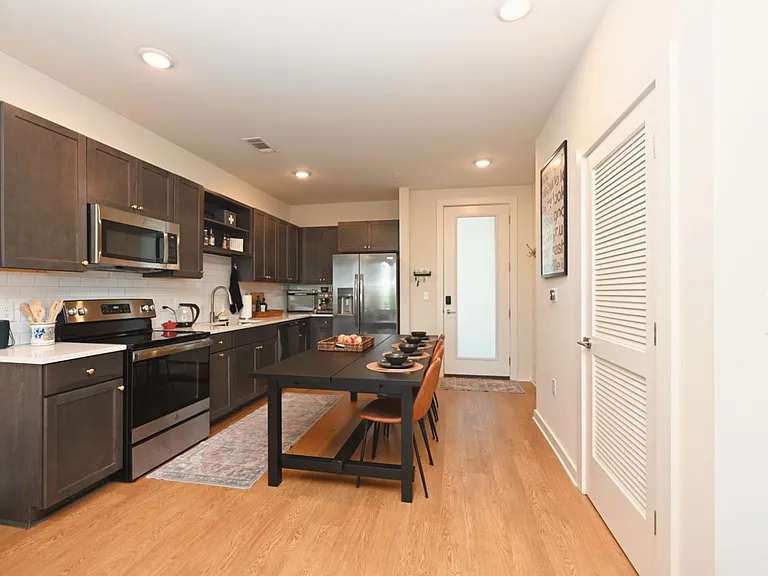 2900 Edwin Way #202 — Photo 17