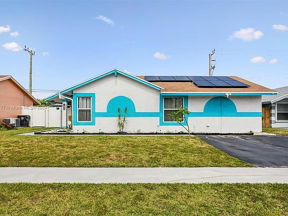 2nd image of 360 SW 81st Ter