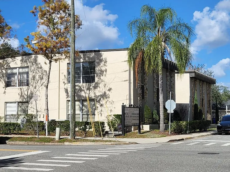 20 S Rose Ave #5 — Photo 1