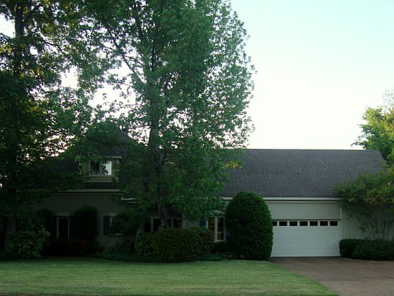 3rd image of 2636 Park Creek Dr