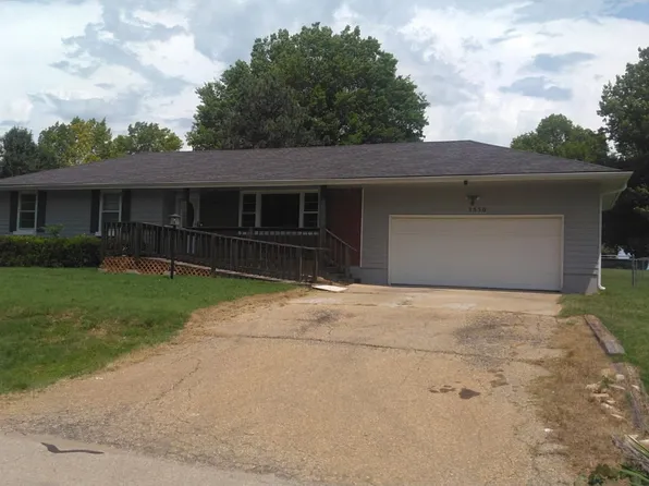 3550 SE 36th St, Topeka, KS 66605