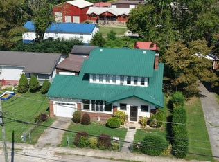 56 Meade St, Kermit, WV 25674