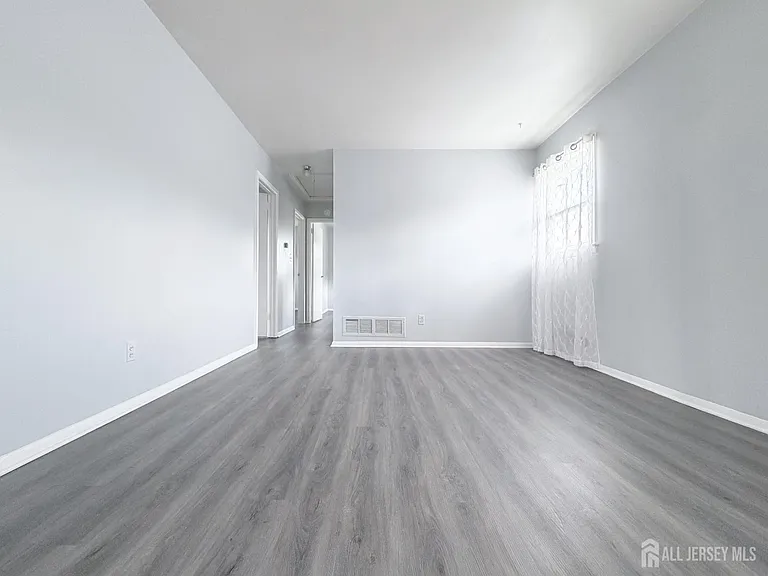 11A Foothills Dr — Photo 5