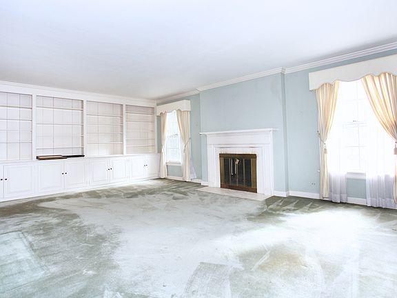 3rd image of 1633 Dogwood Ln