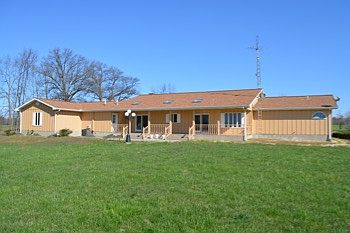4th image of 423 County Road 700 N