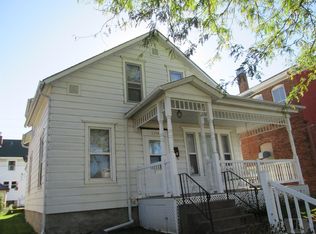 1218 N 8th St, Burlington, IA 52601