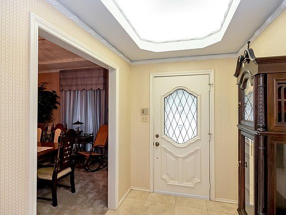 5th image of 822 Kingston Dr