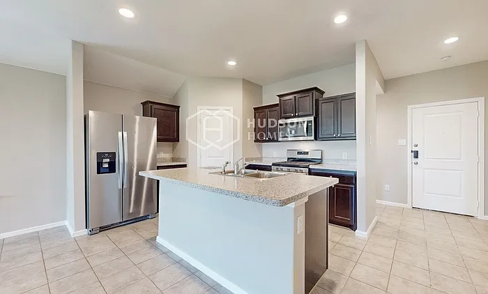 16537 Milwaukee St — Photo 9