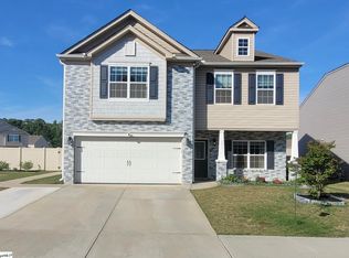 201 Addlestone Cir, Fountain Inn, SC 29644