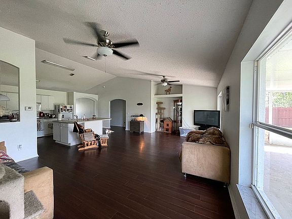 4th image of 5886 NW Leghorn Ave