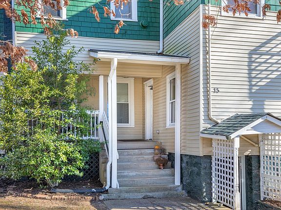 3rd image of 15 Grindstaff Dr APT 6