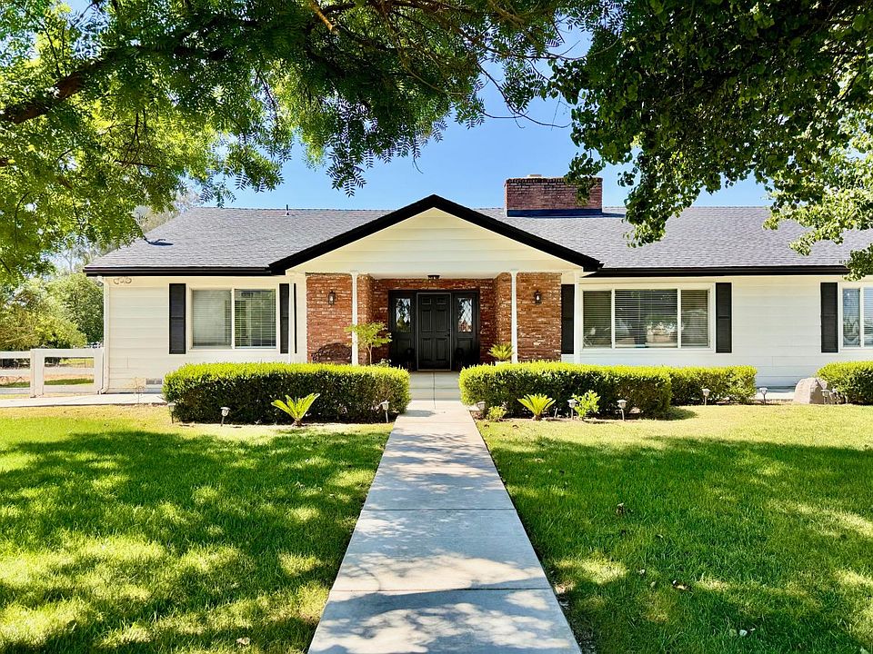 1st image of 12583 Heather Ln