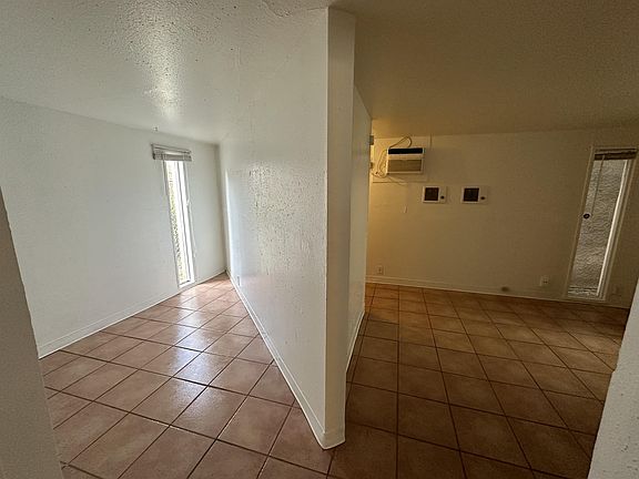 3rd image of 1601 Francis St #16689124