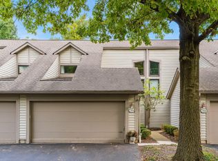 2704 Woodland Trail Dr, Columbus, OH