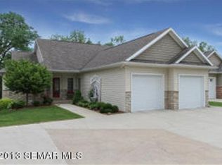 1538 Salem Ct SW, Rochester, MN 55902