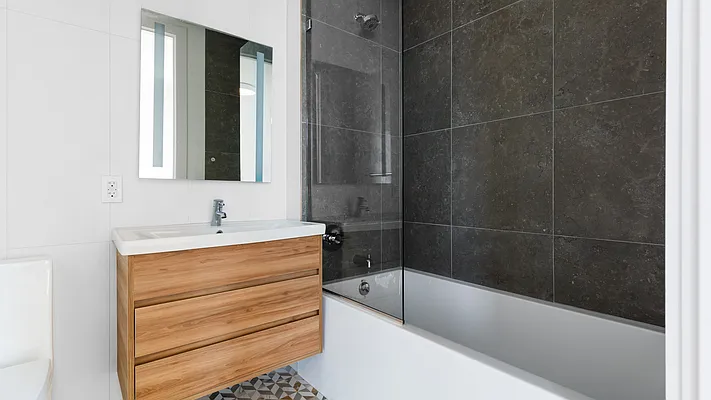 Rented by Nooklyn NYC LLC | media 37