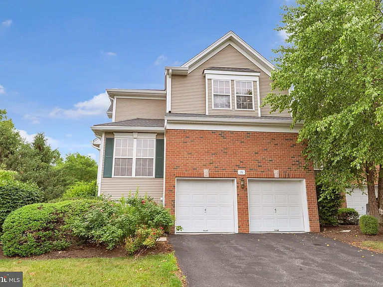 16 Cardiff Ct — Photo 44