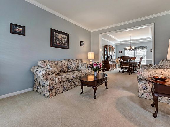 4th image of 1307 Huntley Cir