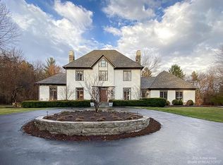 260 Barton Shore Dr, Ann Arbor, MI 48105