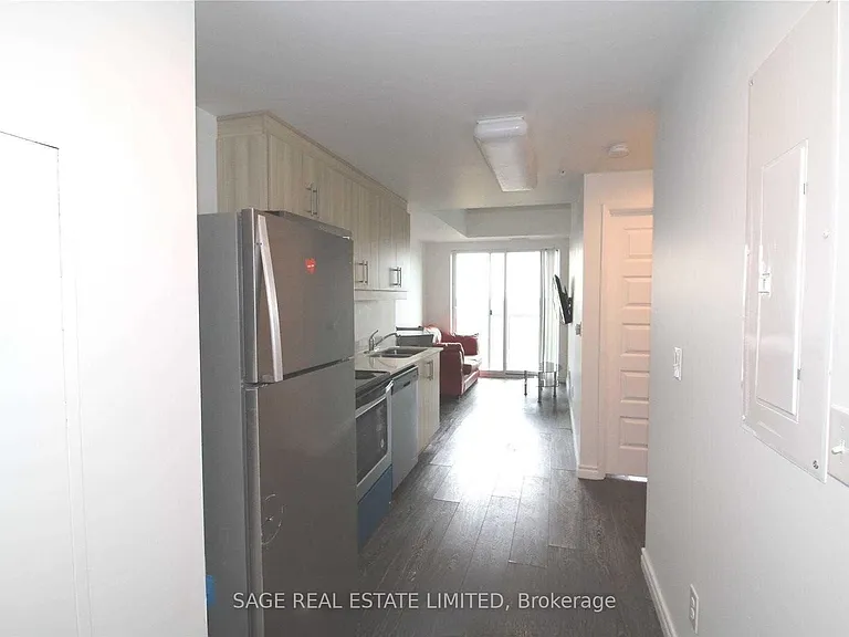 158 King St N #2002 — Photo 5