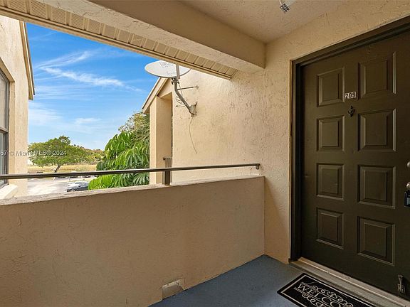 4th image of 9999 Summerbreeze Dr APT 209