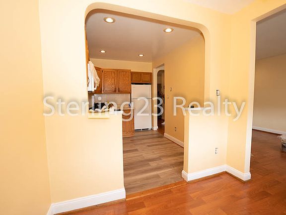5th image of 21-16 Steinway Ave #3