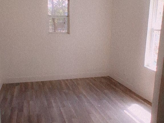 4th image of 1224 Frost Ave