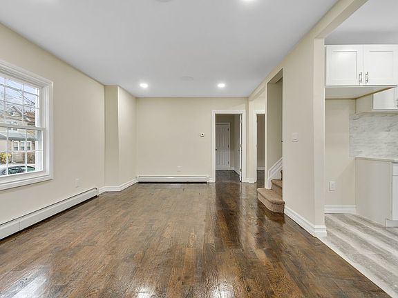 4th image of 21603 104th Ave
