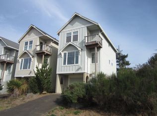 205 Reeder St, Tillamook, OR 97141