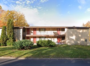 803 Lincoln Ave APT 5, Marquette, MI 49855
