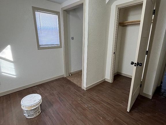 4th image of 308 N Douglas St