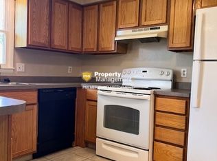 413 W 11th St APT C17, Alexandria, IN 46001