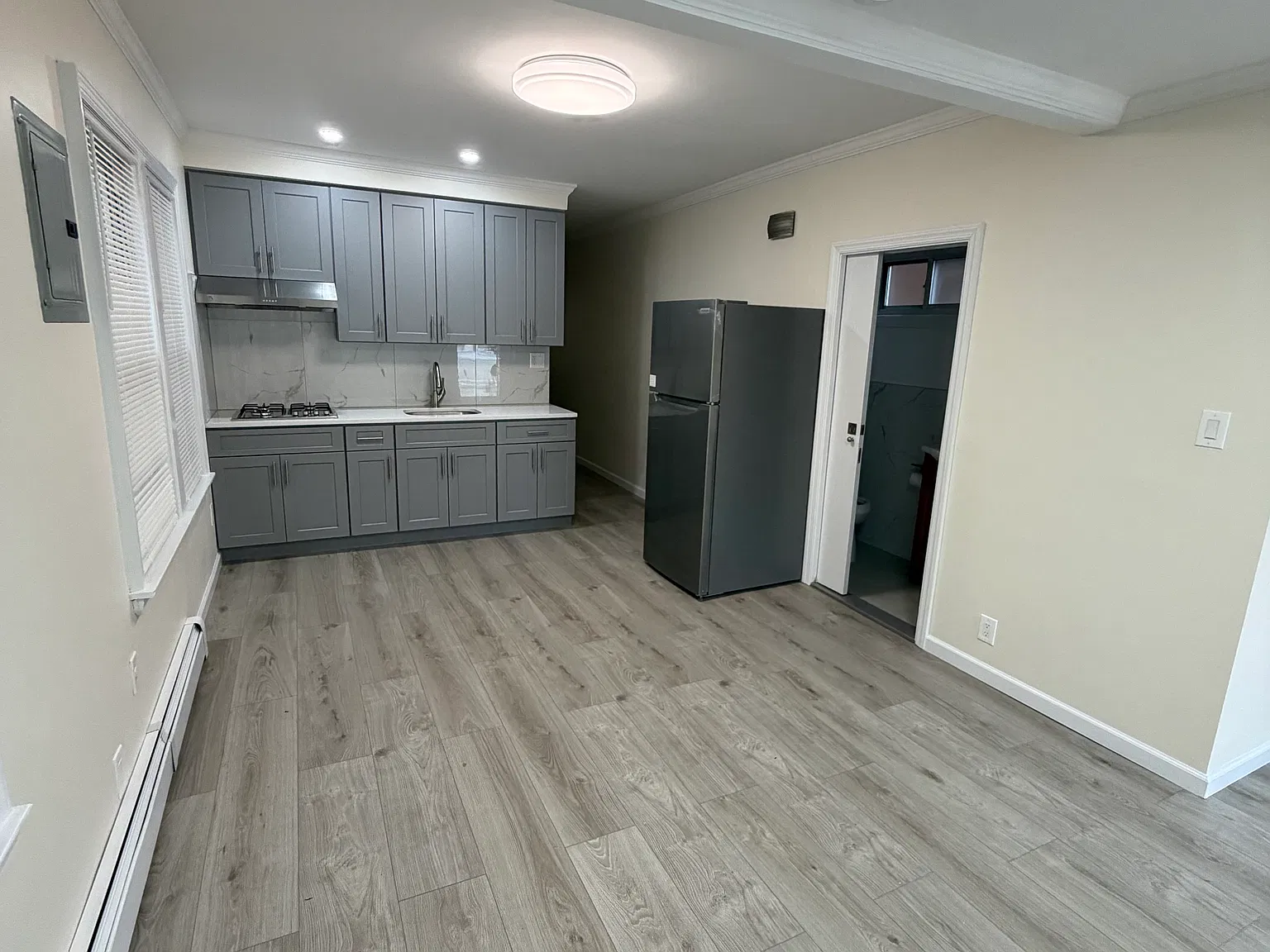 2 bed, $2,500 — Photo 2