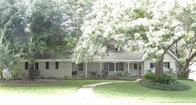 1st image of 5723 Woodcastle Dr