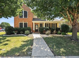 10224 Fossil Valley Dr, Fort Worth, TX 76131