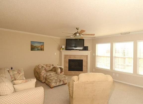 4th image of 6835 W Philadelphia Dr
