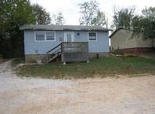 7500 Jefferson St, Seligman, MO 65745