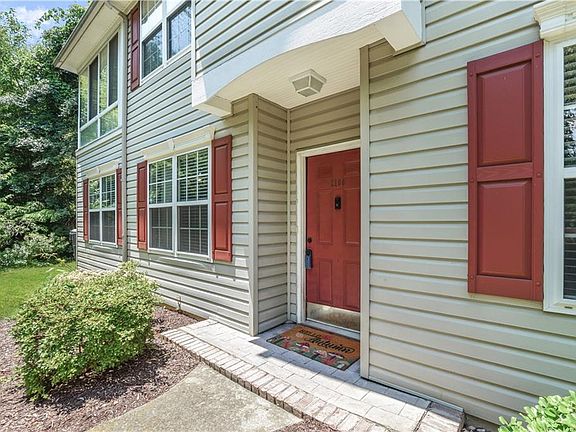 2nd image of 2106 Sawgrass Ln