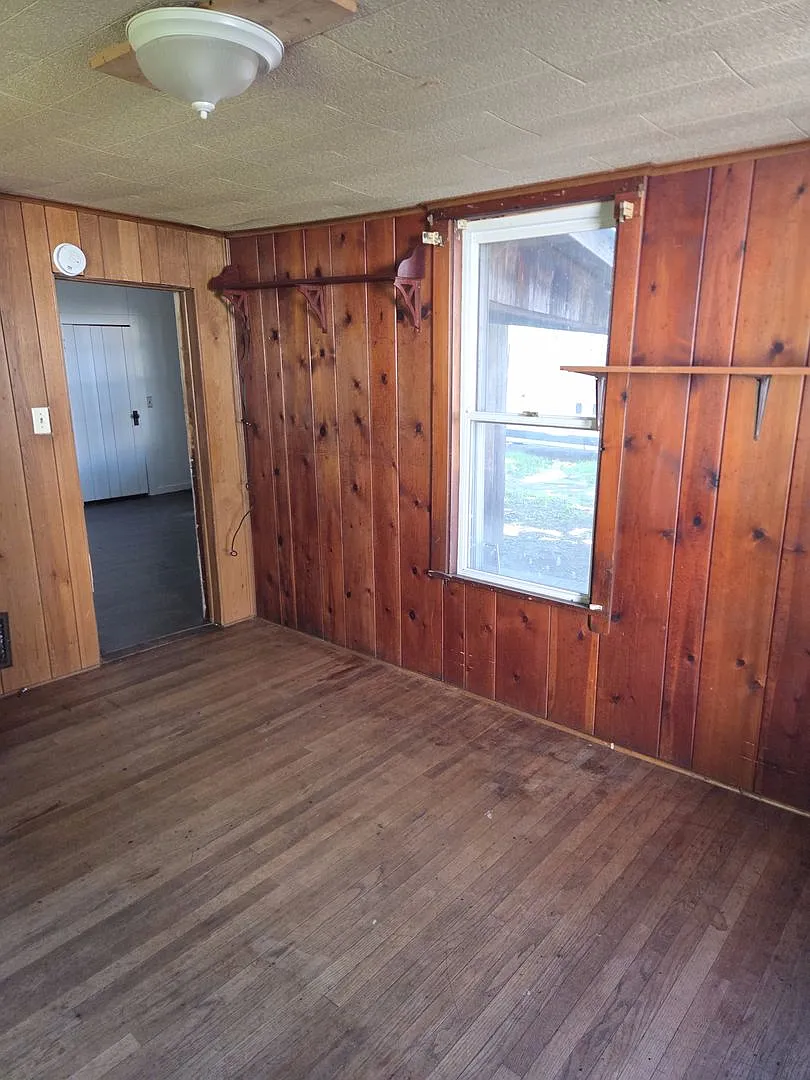 Charming 2-Bedroom Home in Peoria Pet-Friendly & Move-In Ready! 50% Off First Month! — Photo 4