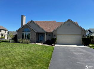 2667 Beth Ann Ct, Lambertville, MI 48144
