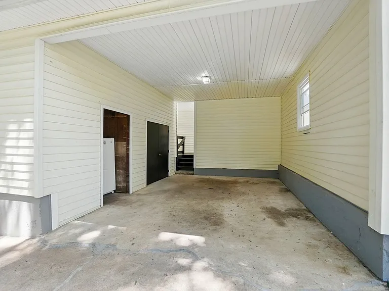 2413 Hoffman St — Photo 47