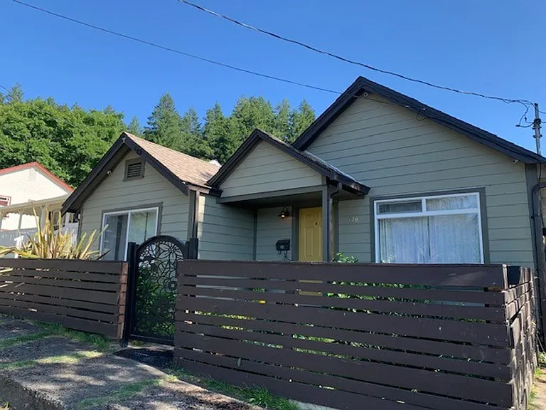 478 Oak St — Photo 22