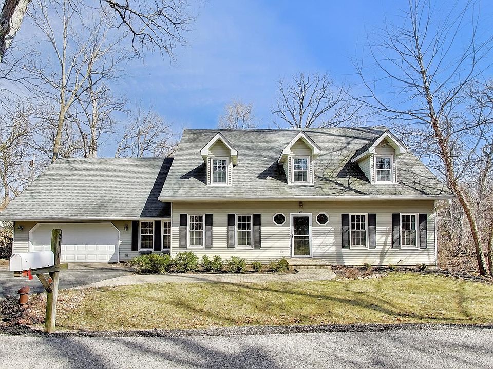 1st image of 211 Woody Way